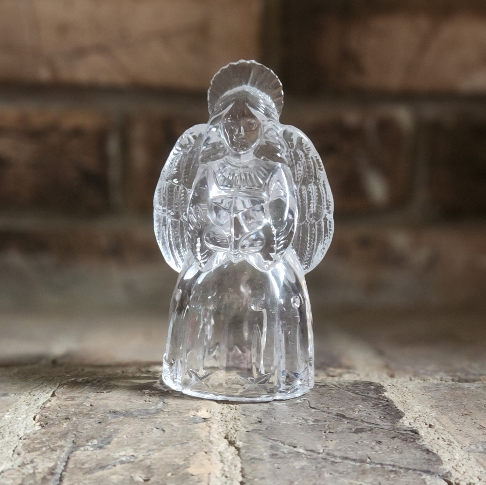 Mikasa choir Angel candle holder